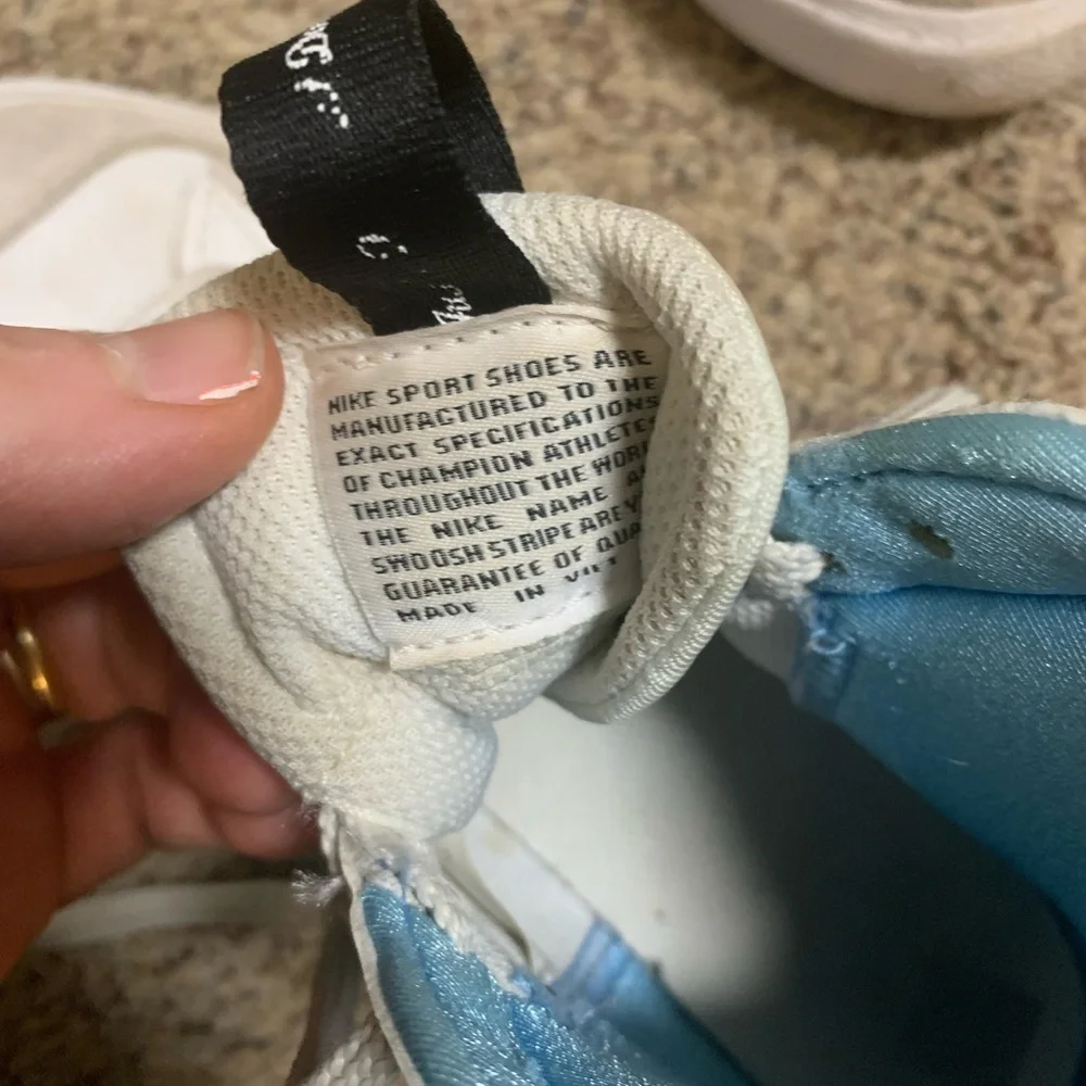 Nike blazer mid sneakers white baby blue UNC 4.5y youth
